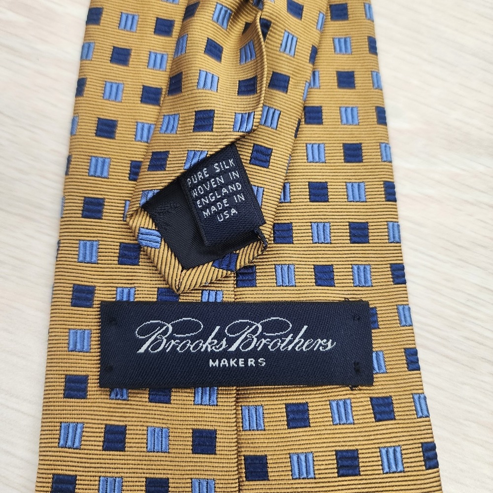 Brooks Brothers Makers USA Silk Neck Tie Woven in England Yellow Blue Squares